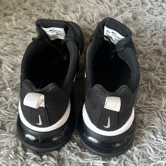 Nike Air Max 270 React - Picture 3 of 5